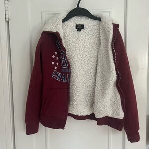 Lee zip up hoodie. Sherpa inside. Kids Size 14-16